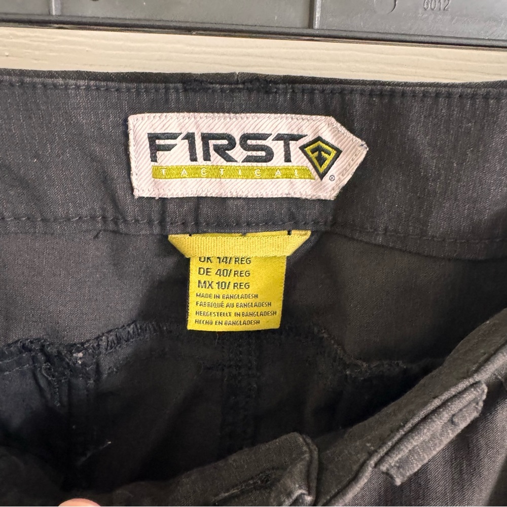Women’s Tactical Pants, 10 Reg, Black color - Picture 5 of 8